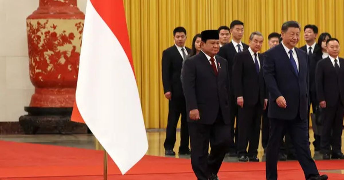 VIDEO: Detik-Detik Mayor Teddy Usir Tangan Paspampres China dari Mobil Prabowo