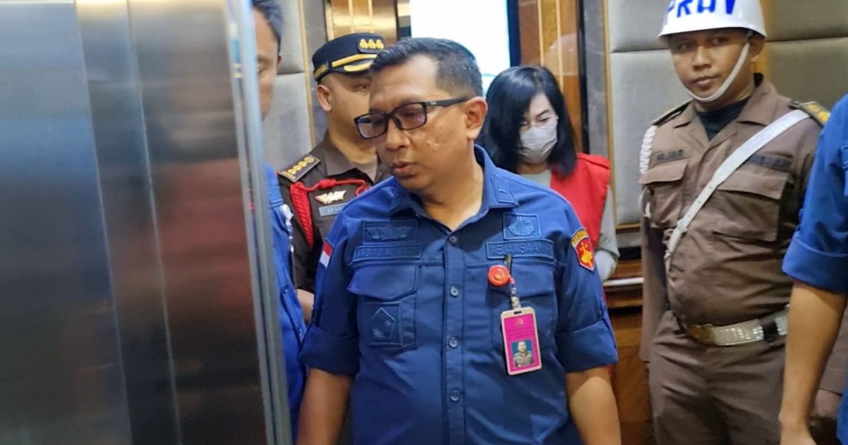 Tiba di Kejagung, Ibunda Ronald Tannur Langsung Digelandang ke Ruang Penyidik