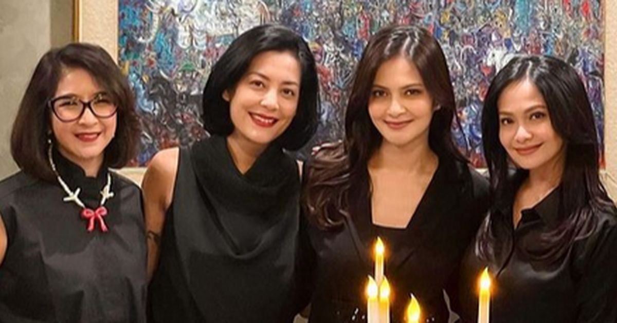 Potret Pesta Ultah Cut Tari Ke-47 Dirayakan Bareng Bestie, Penampilan Kian Stunning - Kompak Pakai Dress Code Hitam