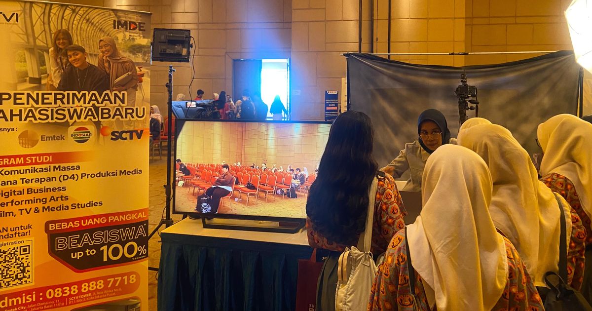 Booth IMDE Curi Perhatian di Edufair Jakarta Barat 2024