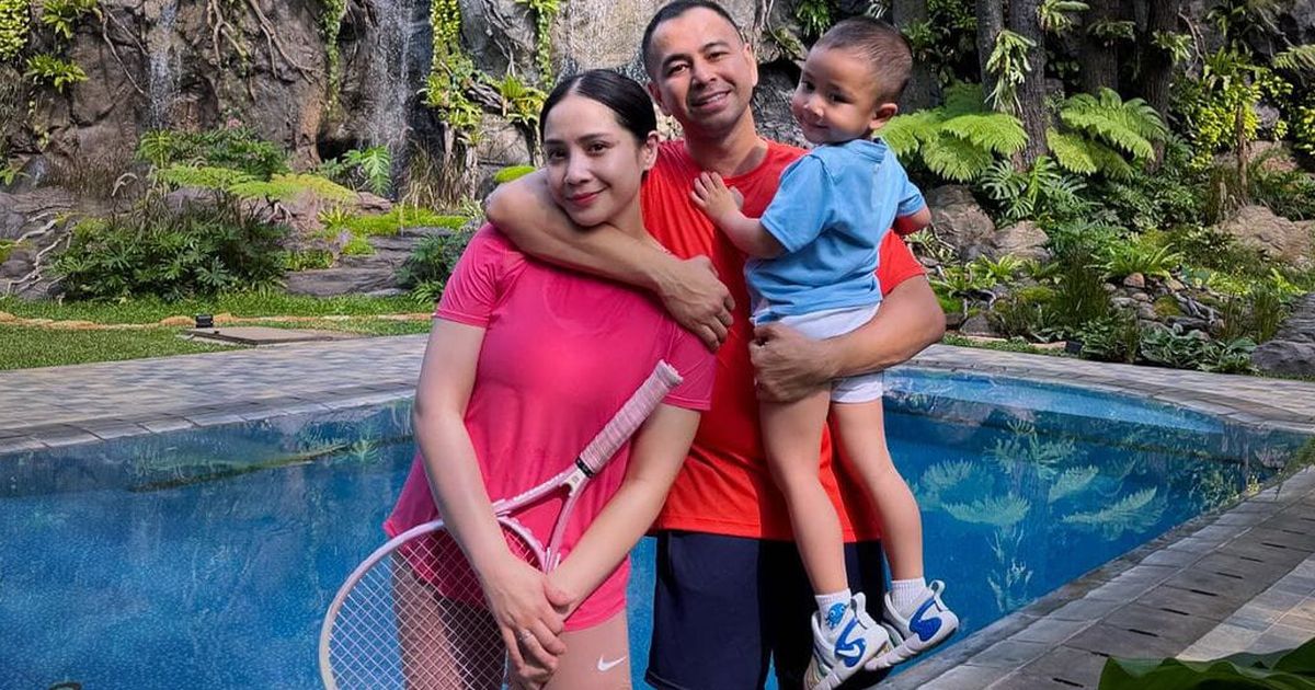 Potret Raffi Ahmad Olahraga Bareng Rafathar dan Rayyanza, Ayah dan Anak yang Dikenal Serba bisa