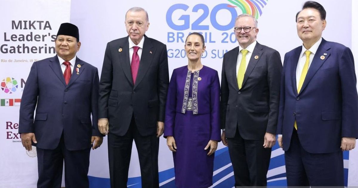 VIDEO: Prabowo Kepalkan Tangan Kejutkan Presiden Wanita Pertama Meksiko di KTT G20 Brazil