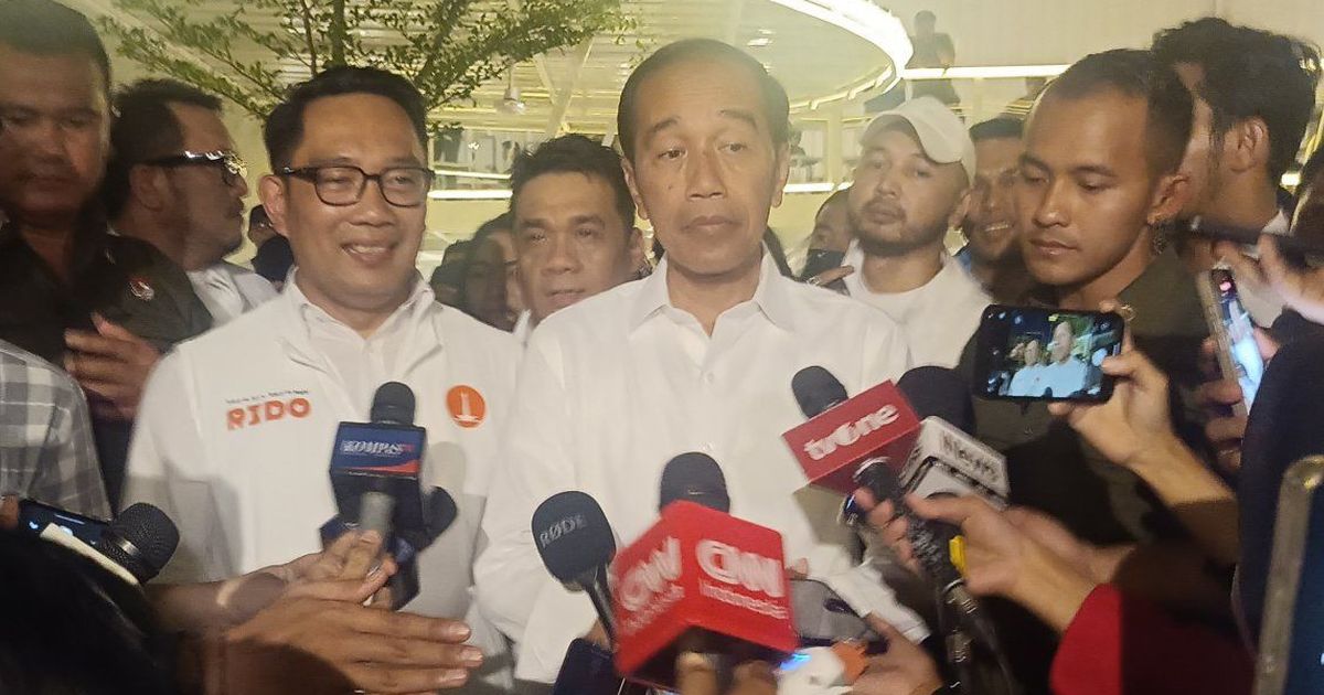 Jokowi Turun Gunung Kampanyekan Ridwan Kamil dan Luthfi, PDIP: Itu Tanda Elektabilitas Sedang Terancam