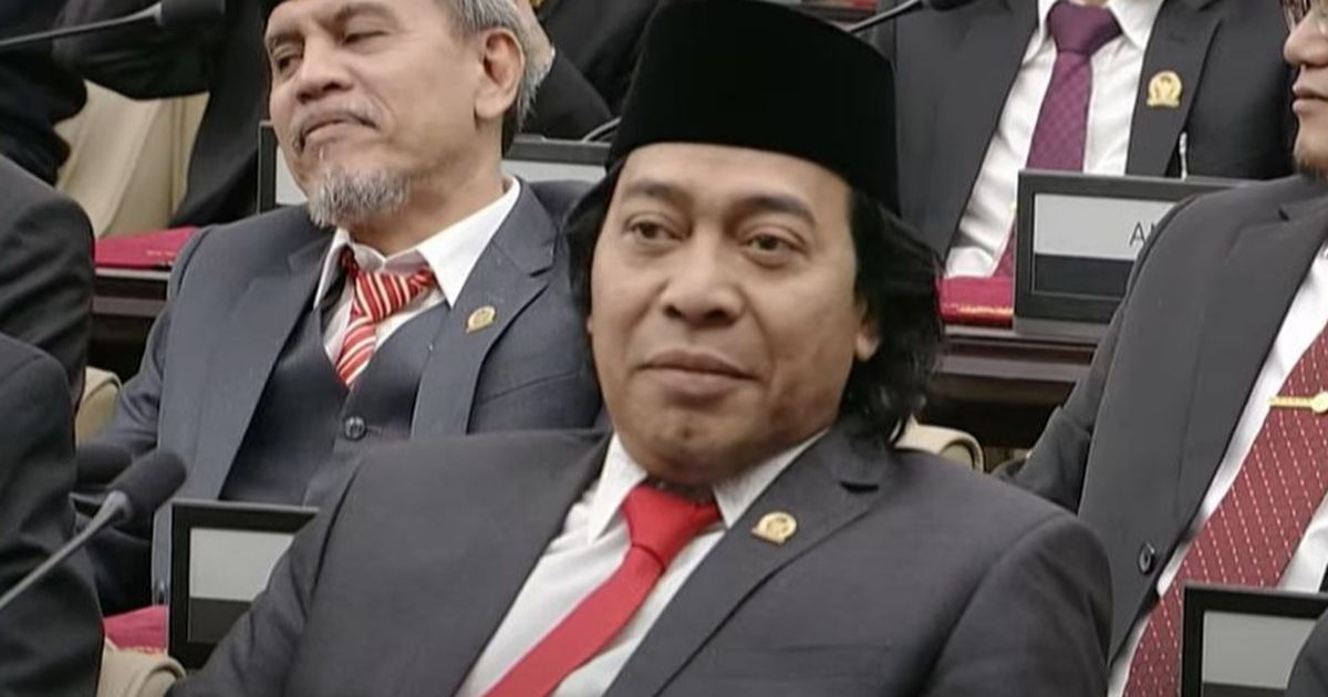 VIDEO: Momen Kocak Pidato Komeng, Suara Mendadak Berubah Bak Presenter Berita