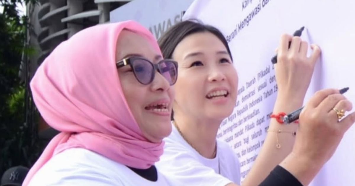 Penampilan Sederhana Tapi Bersinar Veronica Tan Bersama Menteri Arifah, Singgung Perempuan Sejajar dengan Pria