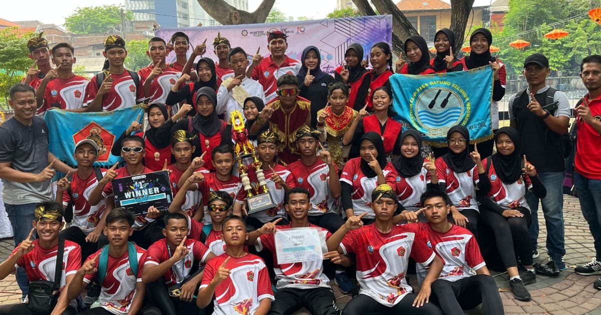 Kolonel Marinir Kakung: Jung Kwatu Kabupaten Mojokerto Juara 1 Dayung Perahu Naga HUT Ke-10 Prodi Ilmu Kelautan UIN Sunan Ampel