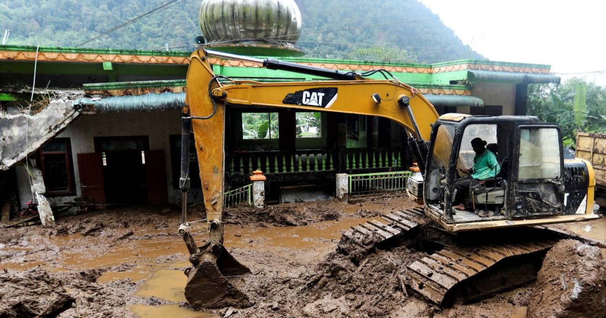 FOTO: Parahnya Kerusakan Akibat Terjangan Tanah Longsor di Karo Sumatera Utara, 10 Orang Tewas