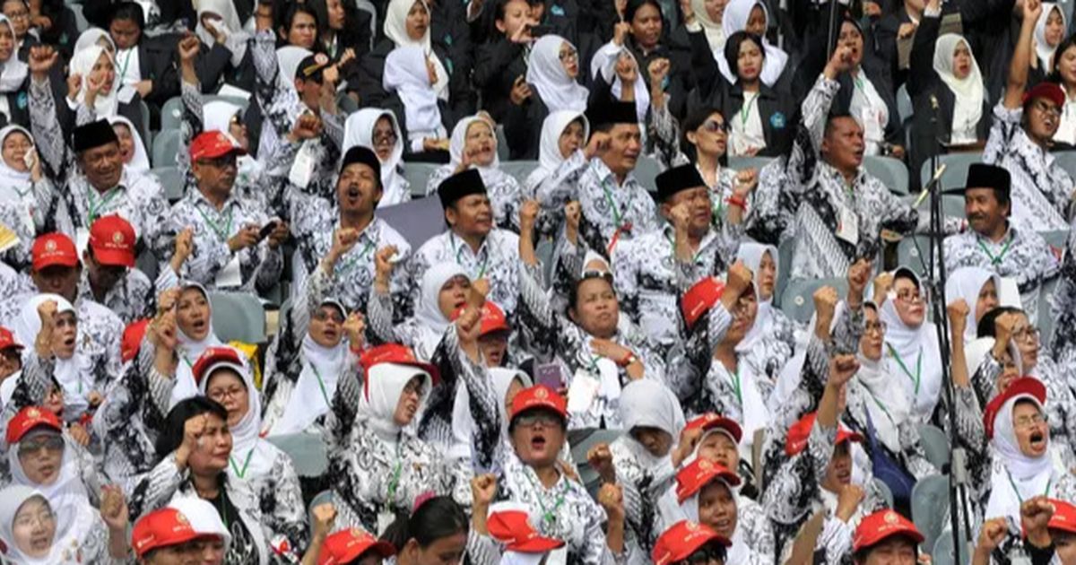 Kabar Gembira, Presiden Prabowo Naikkan Gaji Guru Honorer Rp2 Juta, Guru PNS Satu Kali Gaji Pokok