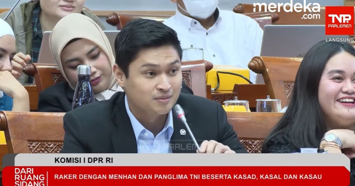 VIDEO: Komisi I Sapa Menhan Sjafrie, Jenderal Ganteng Sobat Prabowo 