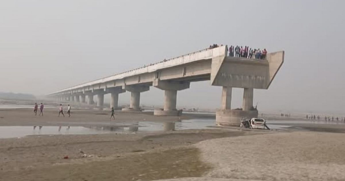 Ikuti Petunjuk Google Maps, Tiga Pria Ini Tewas karena Mobil Mereka Terjun Bebas dari Jembatan yang Belum Rampung