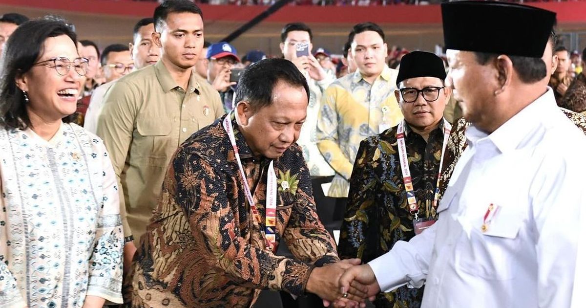 VIDEO: Detik-Detik Prabowo Banggakan Sri Mulyani, Cetak Sejarah Satu Bulan Berkuasa