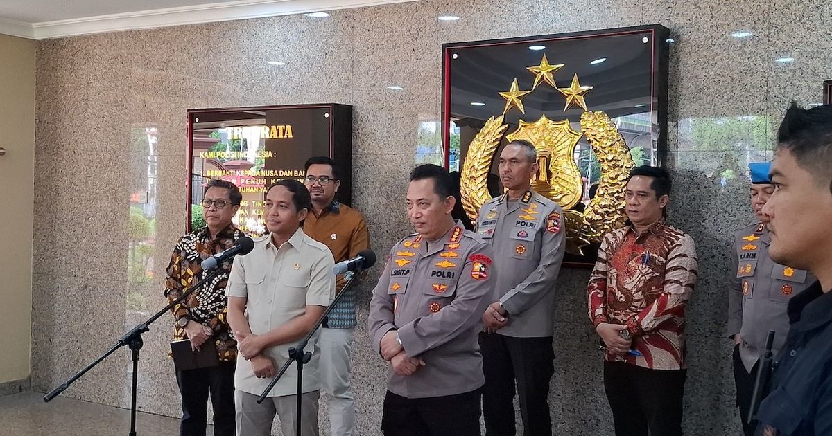 Polri dan Kemenhut Teken Mou, Pelaporan Masalah Hutan Kini Tinggal Telepon