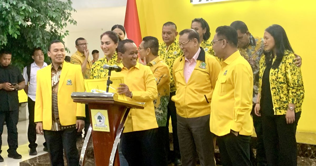 VIDEO: Kejutan Bahlil Blak-blakan Jawab Alasan Nama Jokowi & Gibran Tak Masuk Pengurus Golkar