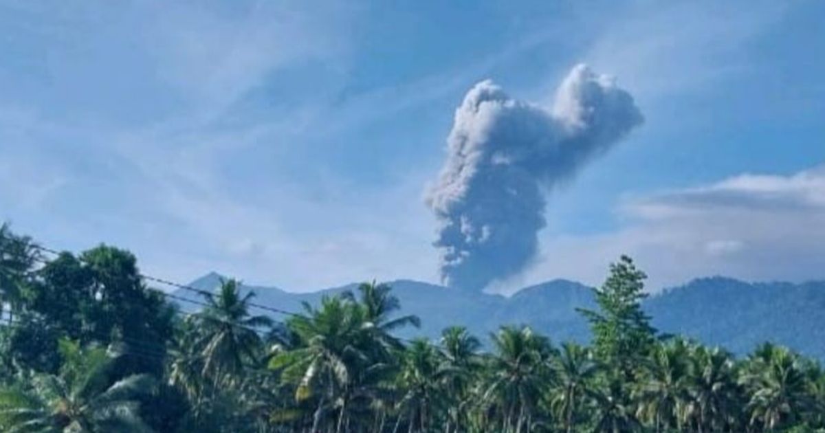 Gunung Dukono Kembali Erupsi, Warga & Wisatawan Dilarang Mendekat Radius 3 Km