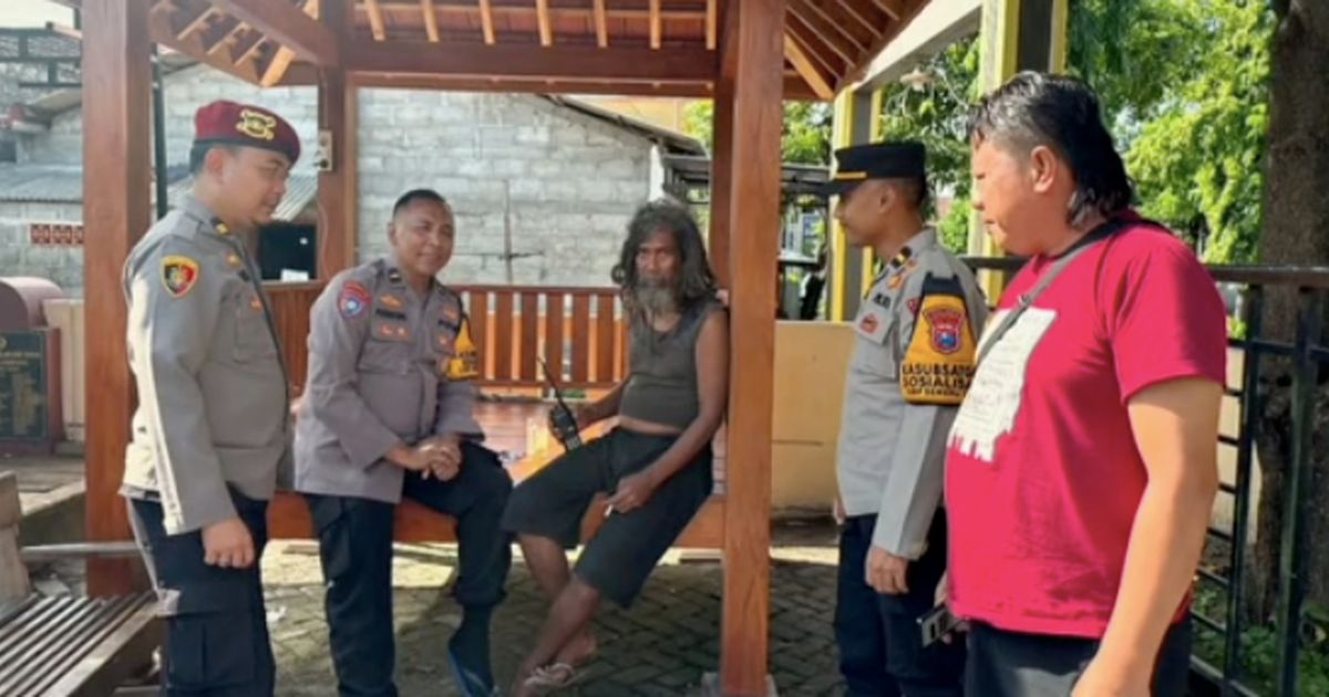 Ipda Purnomo Ketemu ODGJ yang Pandai Baris Berbaris, Langsung Praktik Depan Komandan