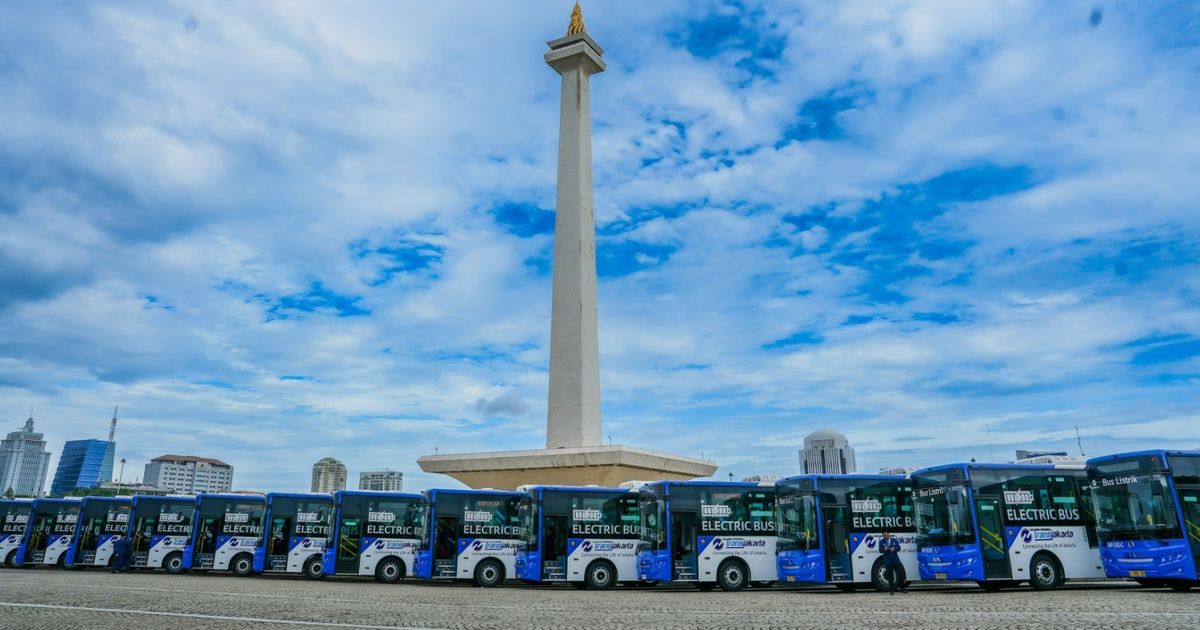 Demi Kurangi Emisi Karbon, Transjakarta Luncurkan 200 Bus Listrik