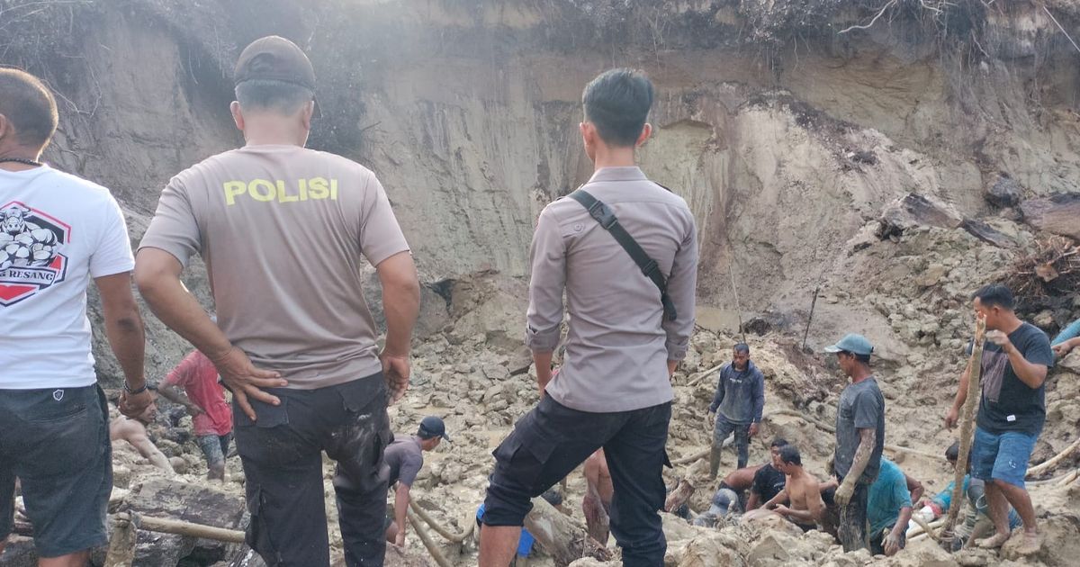 Detik-Detik Tanah Longsor Timbun 3 Pekerja Tambang Emas Ilegal di Kapuas Hulu
