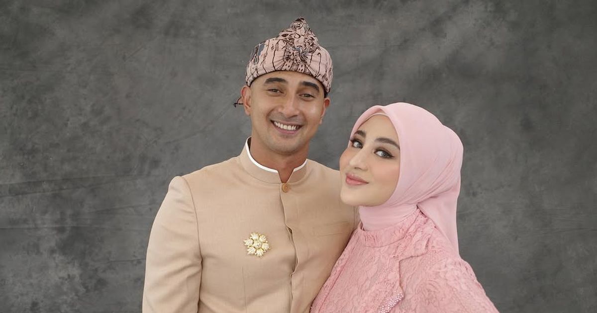 Inspirasi Gaya Hijab Margin Wieheerm Istri Ali Syakieb yang Cocok Dipakai untuk Berbagai Acara
