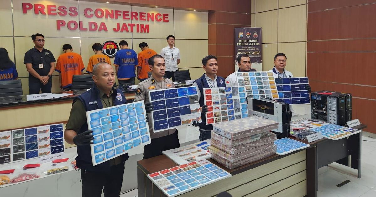 Tim Siber Polda Jatim Ringkus Sindikat Judi Online Beromzet Ratusan Miliar Rupiah