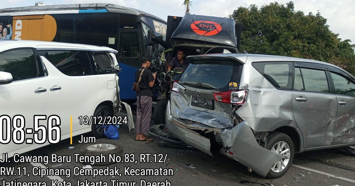 Kronologi dan Penyebab Kecelakaan Beruntun di Ruas Tol Dalam Kota Pagi Ini