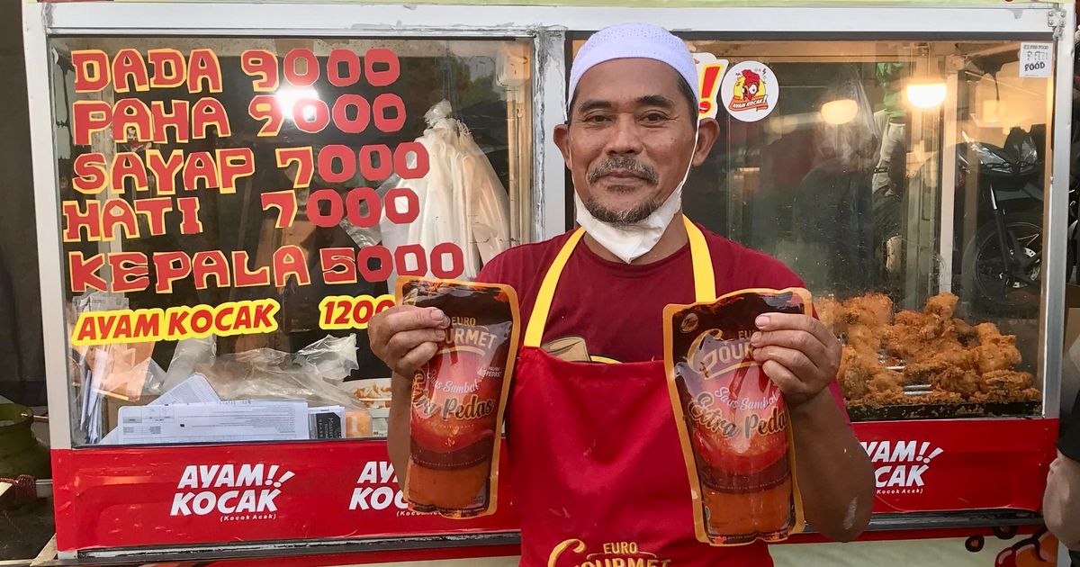 Mengintip Ayam Kocak di Meruya yang Viral di Media Sosial