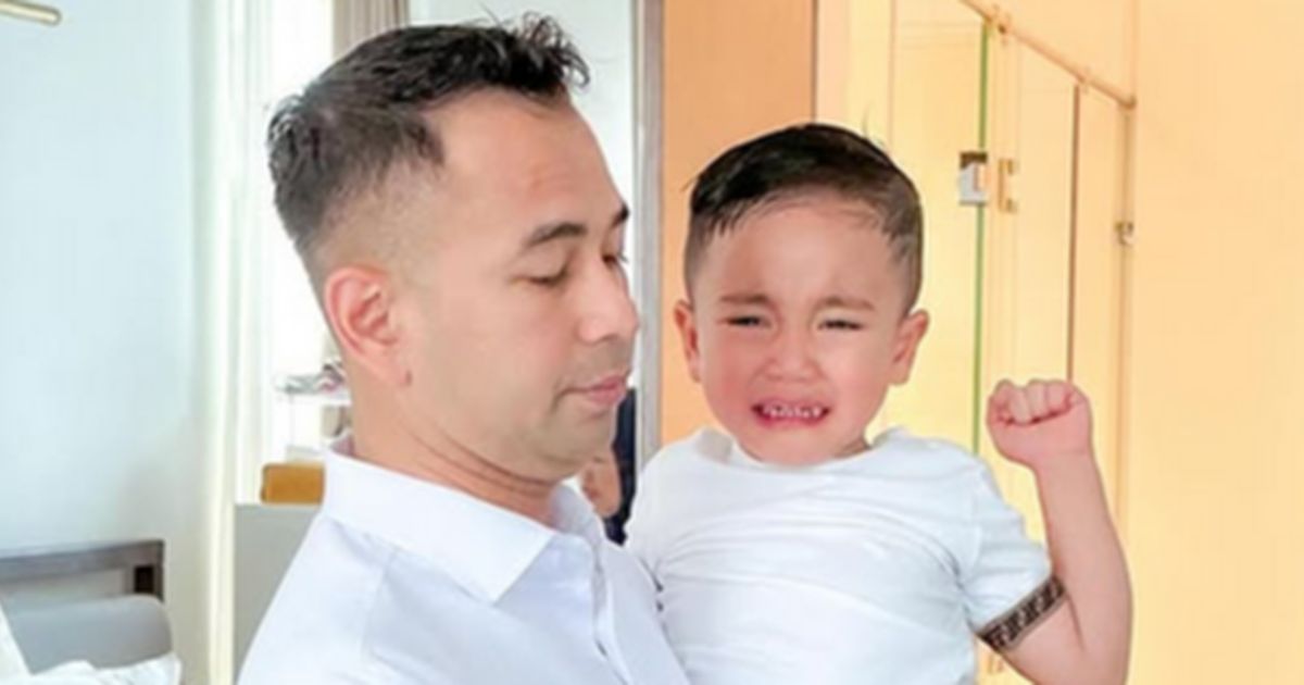 Potret Rayyanza Cipung Nangis saat Digendong Raffi Ahmad Malah Disebut Menggemaskan, Netizen 'Dia Masih Bayi Guys'