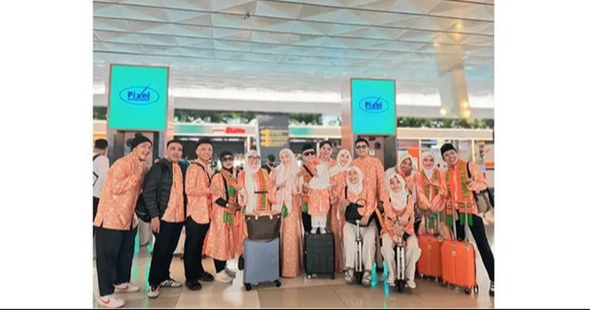 Ayu Ting Ting Tutup Tahun 2024 dengan Boyong Keluarga Besar Umrah Bersama, Tak Ketinggalan Bilqis Sang Anak Tunggal