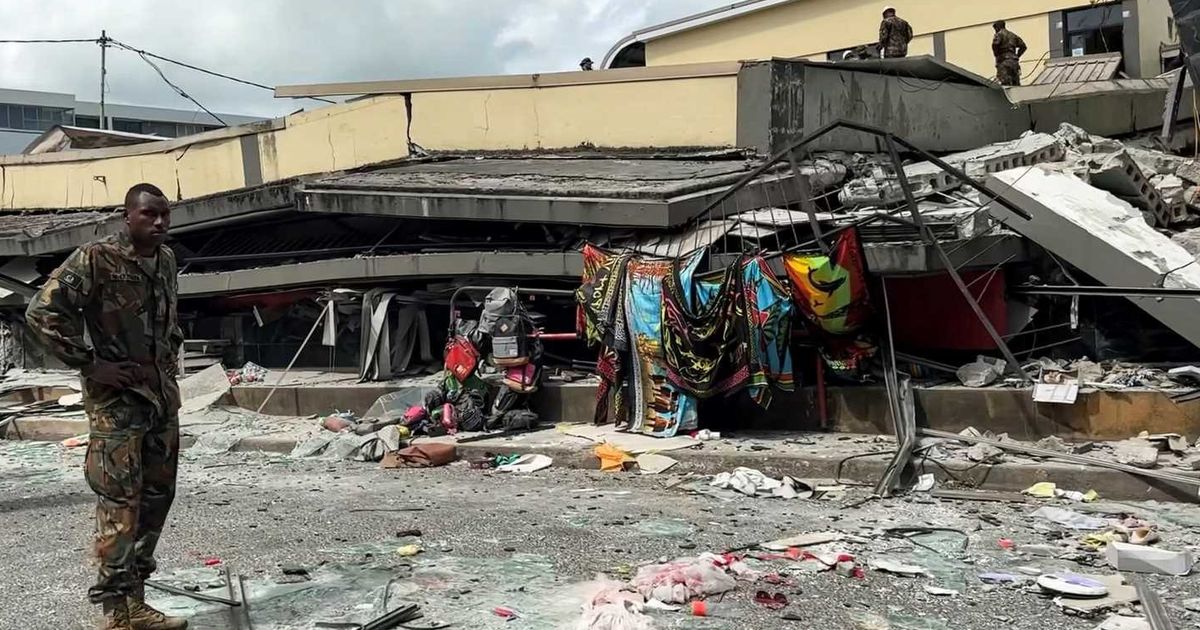 FOTO: Gempa Dahsyat Guncang Vanuatu, Bangunan Hancur dan Mayat-Mayat Tergeletak di Jalanan