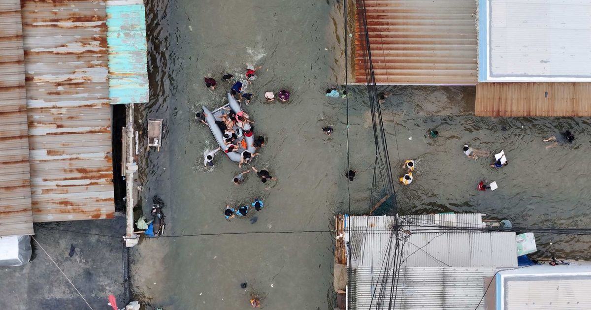 Pj Gubernur Sebut Pembangunan Tanggul Pantai yang Belum Rampung Bikin Jakarta Terendam Banjir Rob