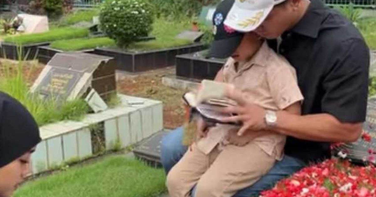 Potret Fuji & Fadly Faisal Ajak Gala Sky Ziarah Kubur ke Makam Orangtua di Hari Ultah Vanessa Angel