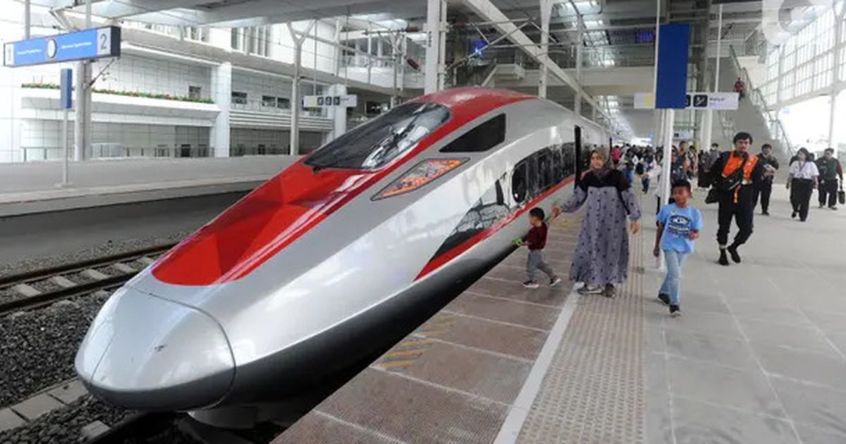 Penjualan Tiket Whoosh dari dan menuju Stasiun Karawang Dibuka Hari Ini, Begini Cara Pesannya