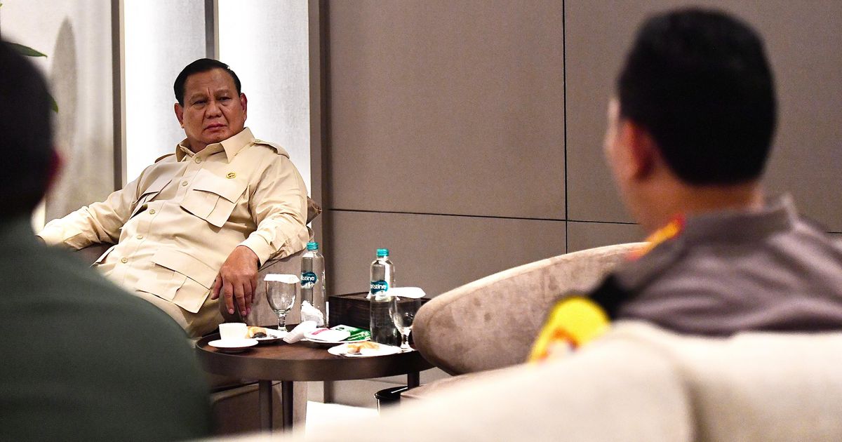 Tiba di Tanah Air Usai Lawatan ke Mesir, Prabowo Langsung Rapat Terbatas Bahas Natal dan Tahun Baru