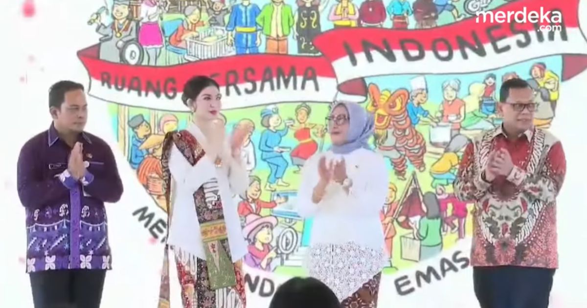 VIDEO: Selvi Ananda dan Veronica Tan Tampil Anggun Berkebaya Putih dan Berkain Batik