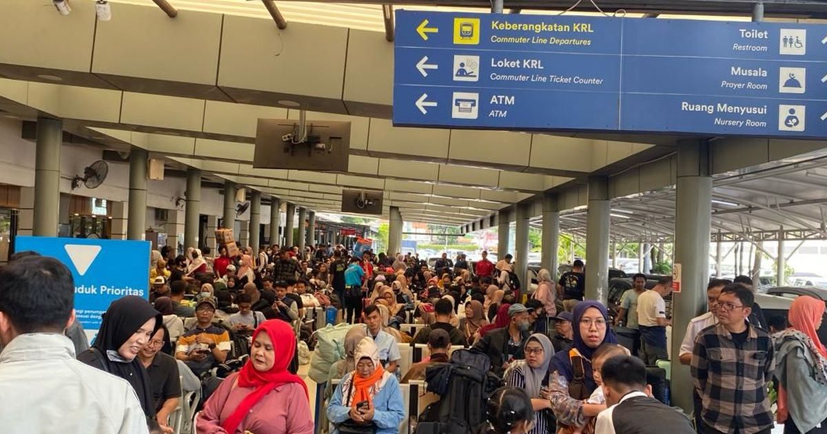 Rahasia Stasiun Pasar Senen yang Jadi Pilihan Favorit Masyarakat saat Libur Natal dan Tahun Baru