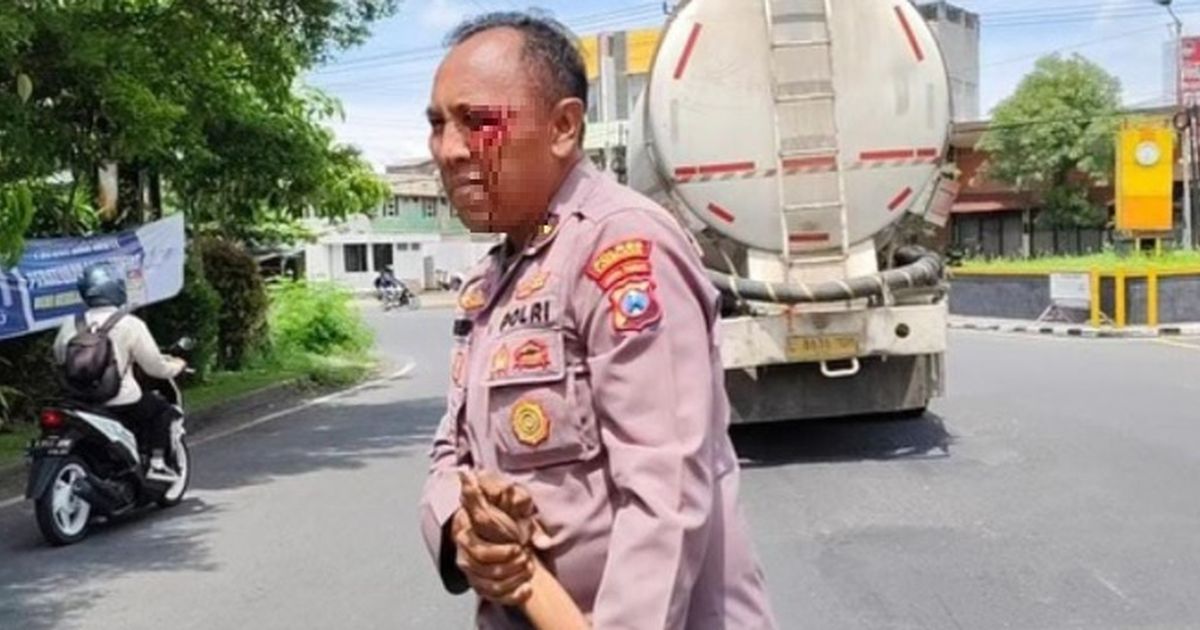 Ipda Purnomo Polisi Baik Dipukul hingga Berdarah-Darah di Tengah Jalan