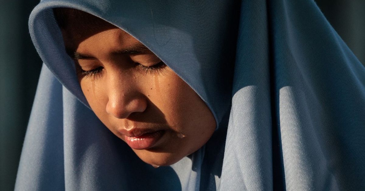 FOTO: Mengenang 20 Tahun Tsunami Aceh, Doa dan Air Mata Mengalir untuk Para Korban di Kuburan Massal