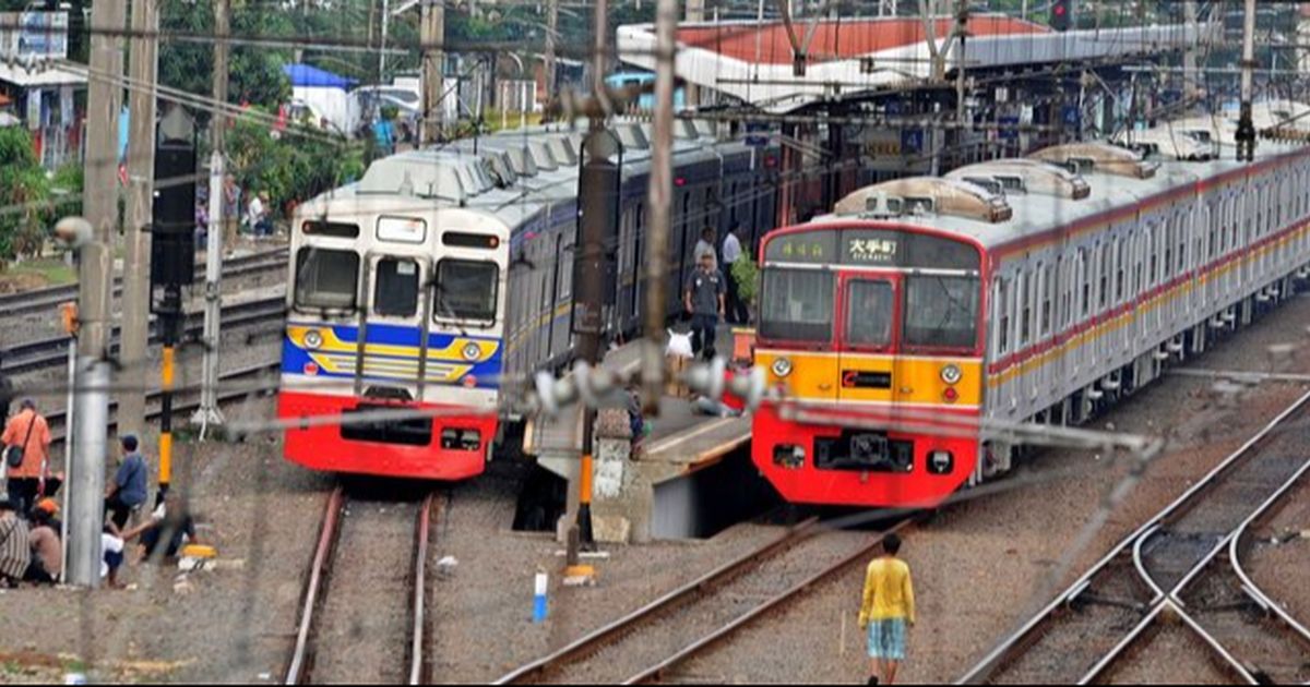 MRT, LRT dan KCI Perpanjang Jam Operasional di Malam Tahun Baru 2025