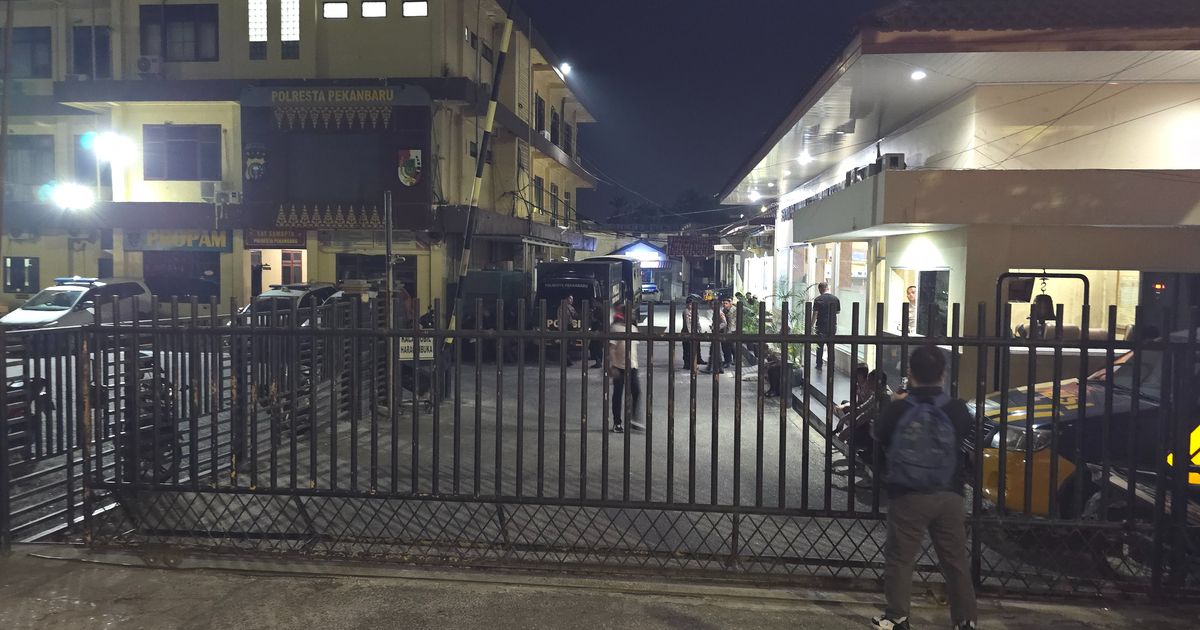 Usai Ditangkap KPK, Pj Wali Kota Pekanbaru Diperiksa di Polresta Pekanbaru