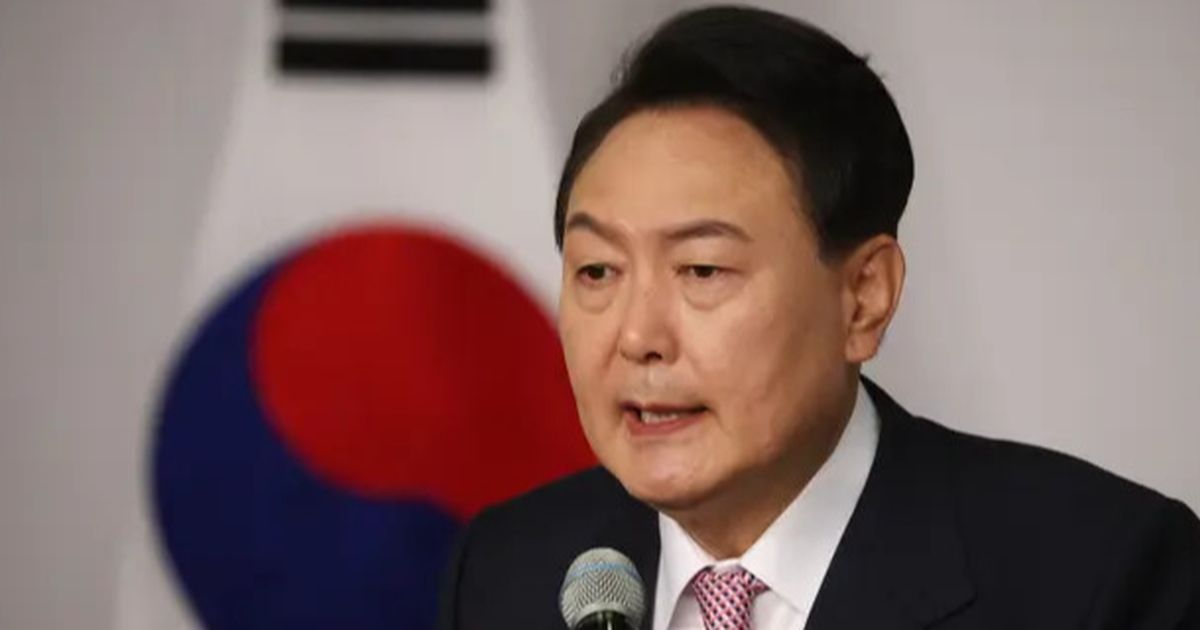 Rakyat Korea Selatan Tuntut Presiden Mundur dan Ditangkap Setelah Umumkan Darurat Militer