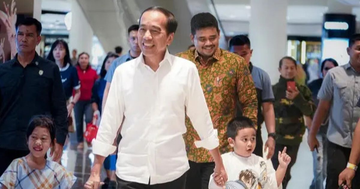 Hasto: Jokowi dan Keluarganya Bukan Lagi Bagian PDIP