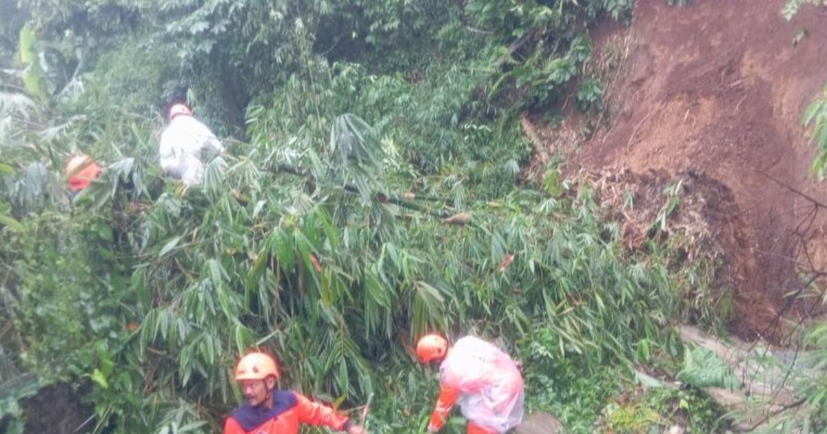 Longsor di Sukabumi, Anak 10 Tahun Tewas Tertimbun