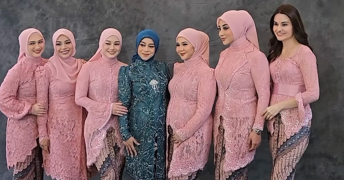 Potret Geng Mamayu Kompak Hadir Pakai Kebaya Pink di Gender Reveal Lesti Kejora, Cantik dan Anggun Semua