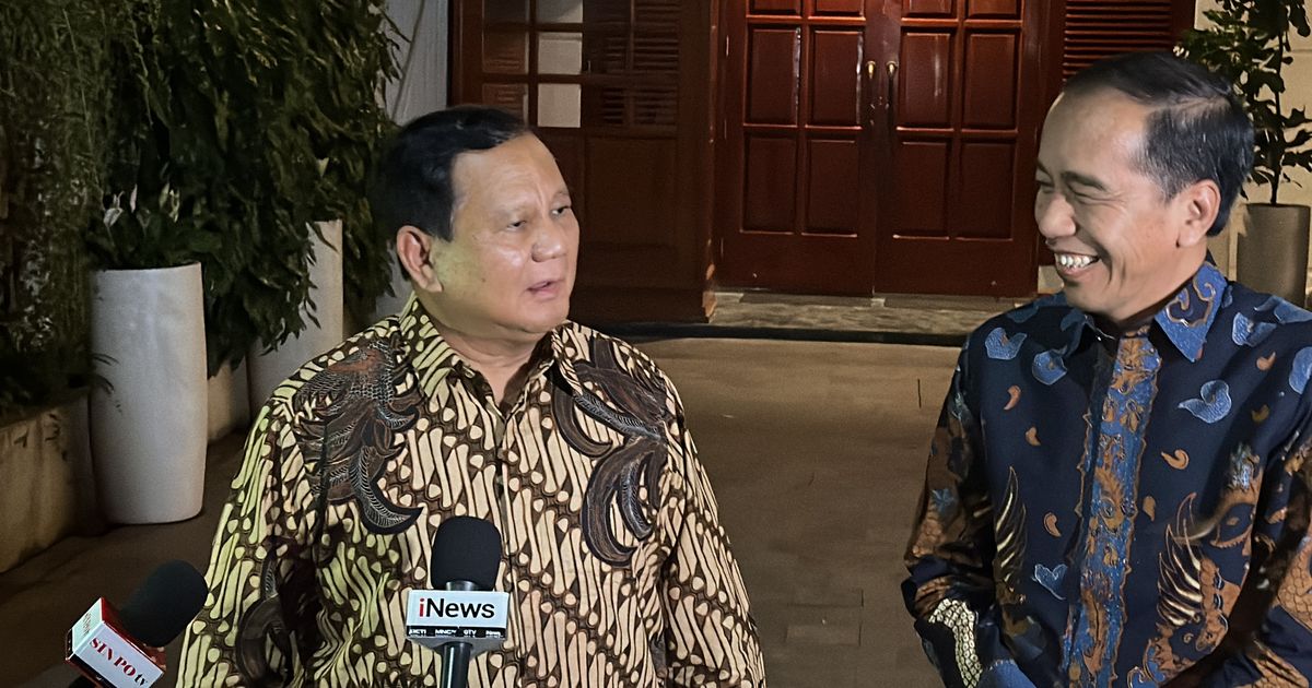 Malam-Malam, Jokowi Mendadak Temui Prabowo di Kertanegara