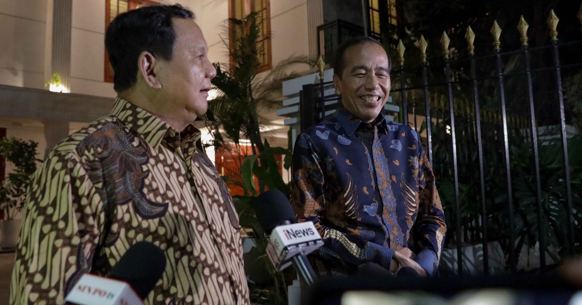 FOTO: Momen Jokowi Malam-Malam Temui Prabowo di Kertanegara