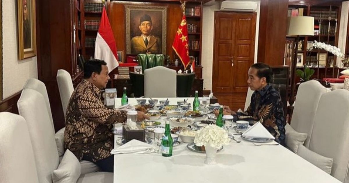 VIDEO: Kode Prabowo Partai Gerindra Terbuka Usai Jokowi dan Keluarga Resmi Dipecat PDIP