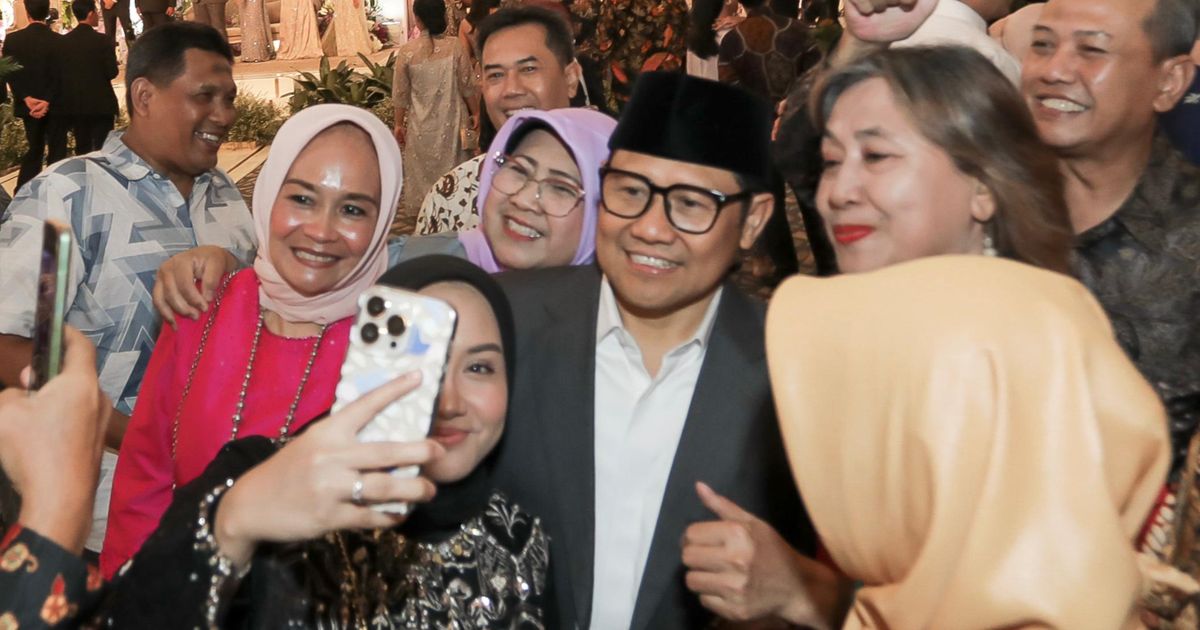 Saat Cak Imin jadi Serbuan Swafoto saat Hadiri Pesta Pernikahan Putra Menko Yusril