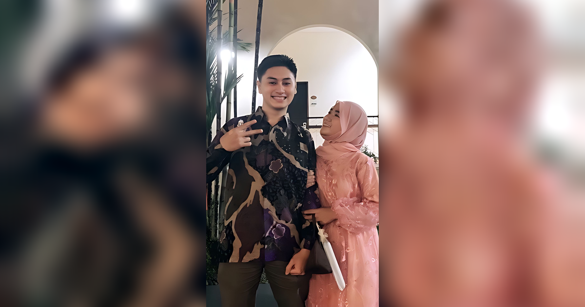 5 Tahun Pacaran Si Cowok Tak Pernah Mandang Ceweknya Saat Foto Kecuali Saat Nikah, Netizen: 'Jaga Pandangan, Tapi Ga Jaga Gandengan'