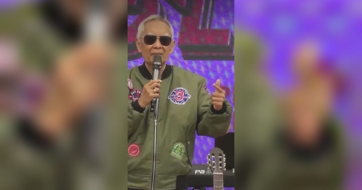 Anak Presiden Pakai Kaca Mata Hitam & Jaket Bomber, Merasa Muda-Tampan Ditepuki Eks Panglima TNI