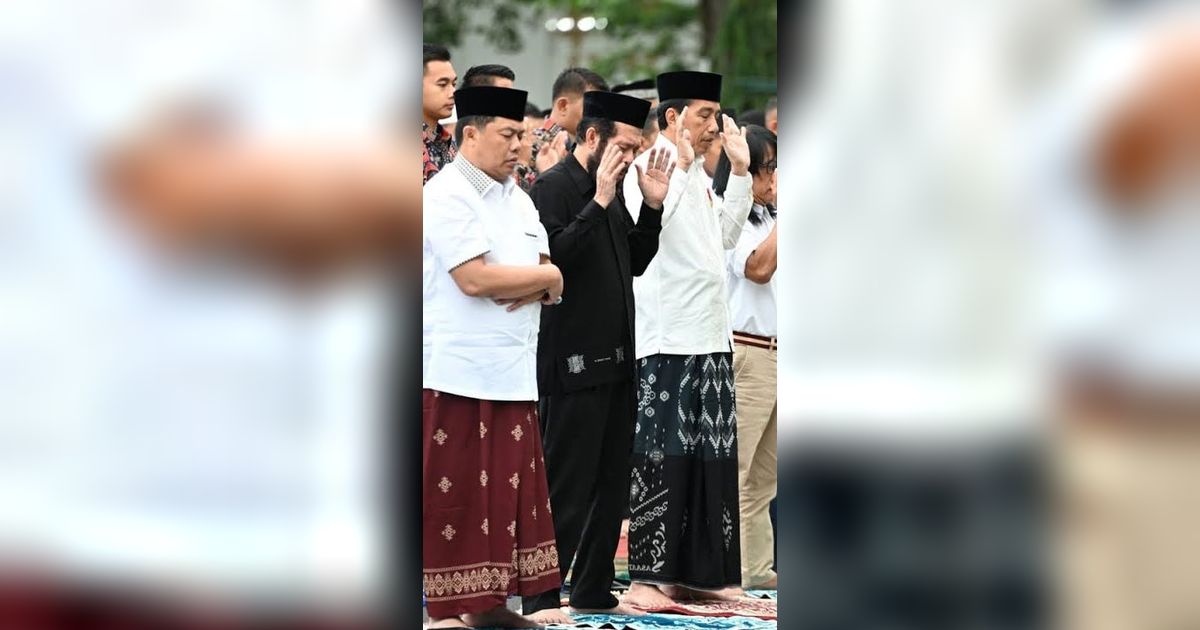 Jadi Garda Terdepan Lindungi Presiden, Ternyata Begini Cara Paspampres saat Shalat Berjamaah