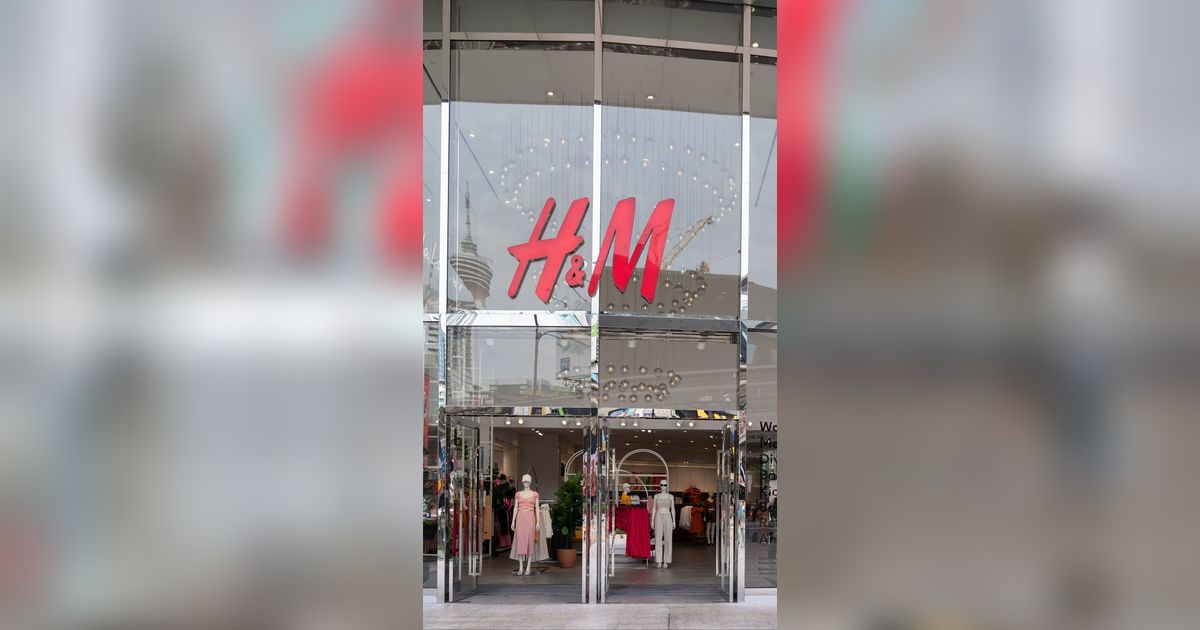 Digempur Kritikan Keras Soal Kampanye Koleksi yang Libatkan Anak, CEO H&M Mengundurkan Diri